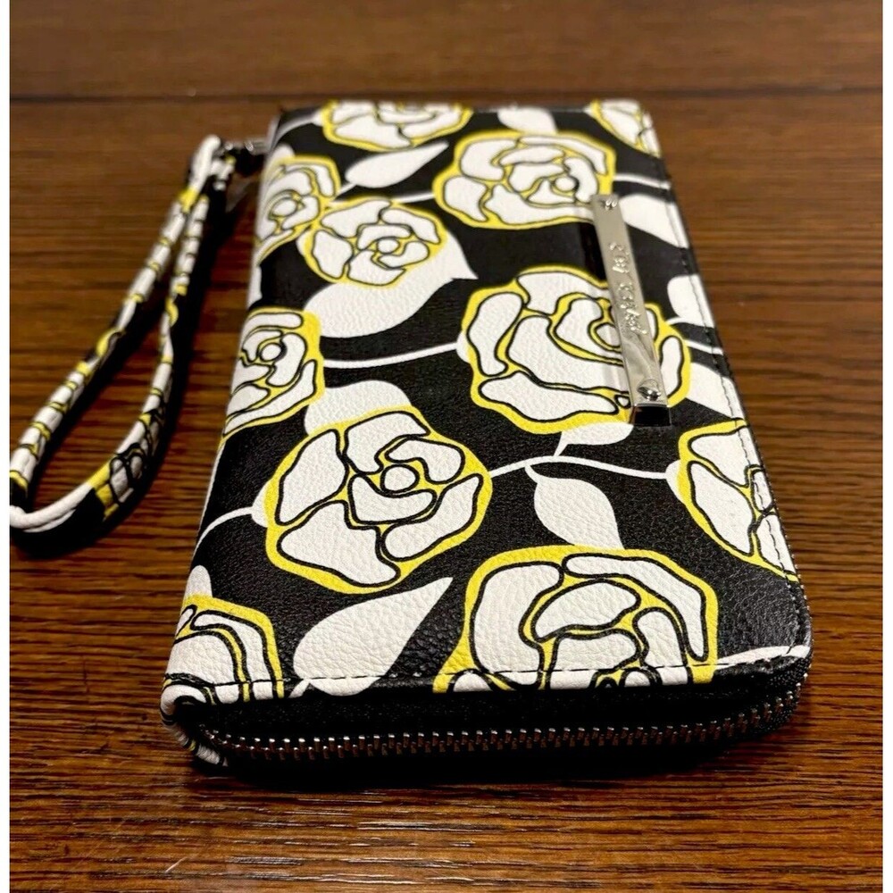 Betsey Johnson Black And Yellow Rose Floral Wristlet Cosmetic Bag MINT